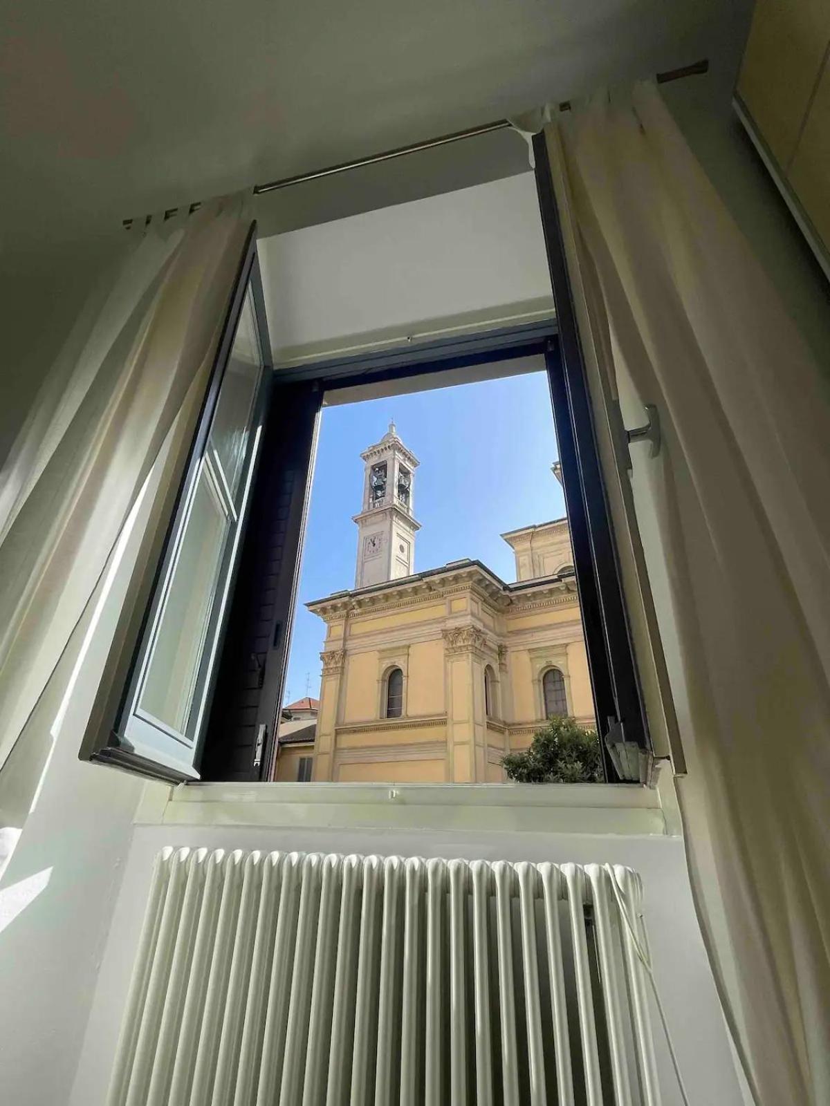 Ampio E Accogliente Bilocale - Fara 1, Porta Nuova Apartman Milánó Kültér fotó